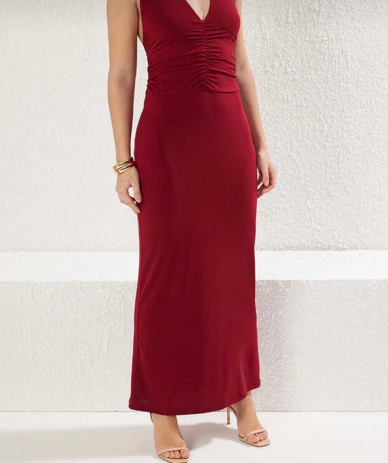 Bordo sırtı açık elbise - Görsel 4