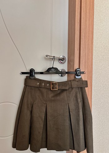Kemerli Kadın Mini Süet Etek