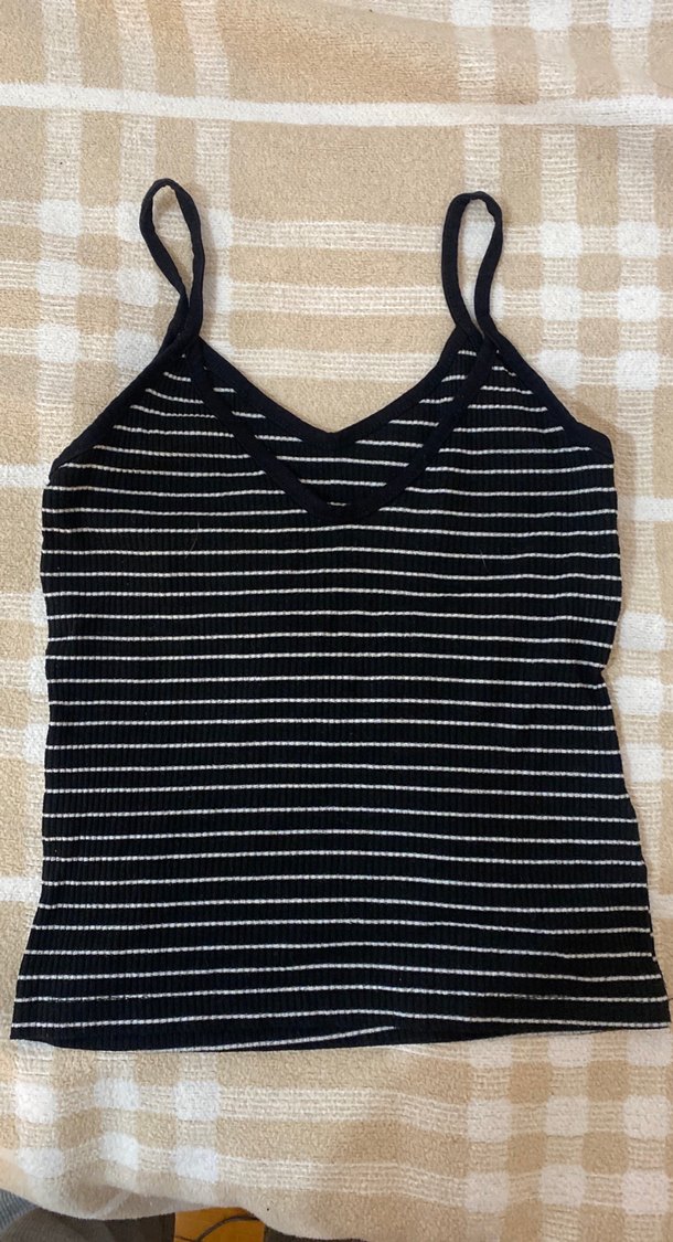 Siyah Beyaz Çizgili V Yaka Kadın Atlet - Görsel 2