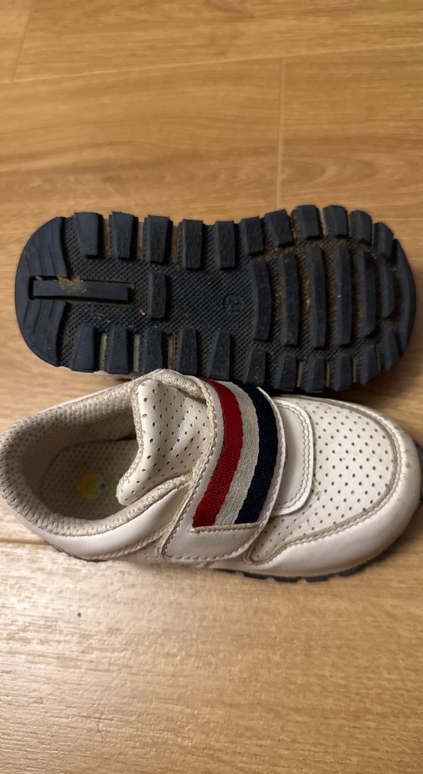 Beyaz Erkek Çocuk Spor Ayakkabı Velcro Bantlı - Görsel 3