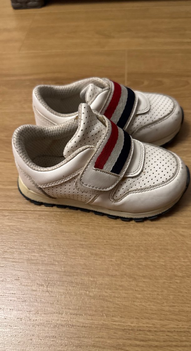 Beyaz Erkek Çocuk Spor Ayakkabı Velcro Bantlı - Görsel 2