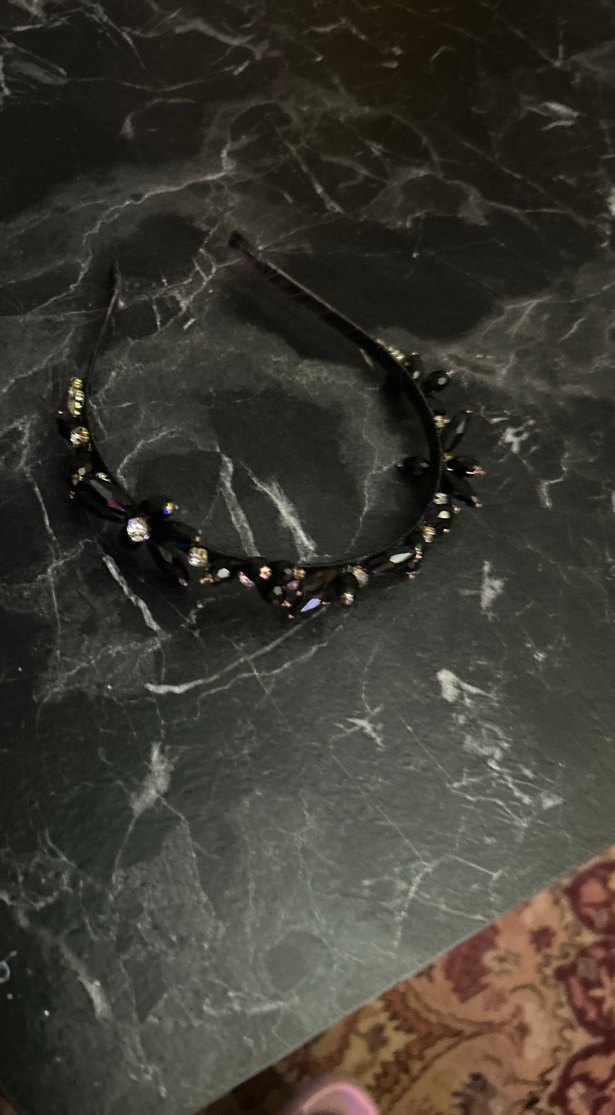Siyah Kristal Taşlı Parlak Taç - Görsel 5