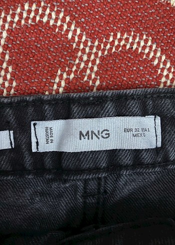Mango MANGO Kadın Siyah Yüksek Bel Denim Şort