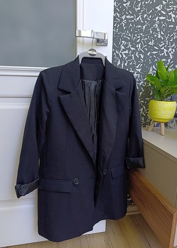 Düğmeli Siyah Midi Kadın Blazer Ceket