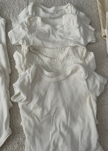 Beyaz Pamuklu Askısız Bebek Body - Görsel 3