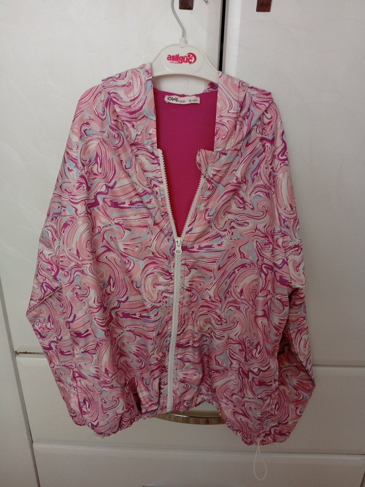 Kapüşonlu Pembe Batik Desenli çocuk yagmurluk - Görsel 3