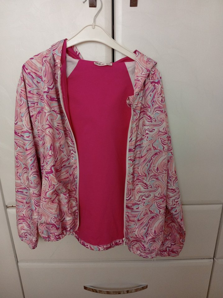 Kapüşonlu Pembe Batik Desenli çocuk yagmurluk - Görsel 2