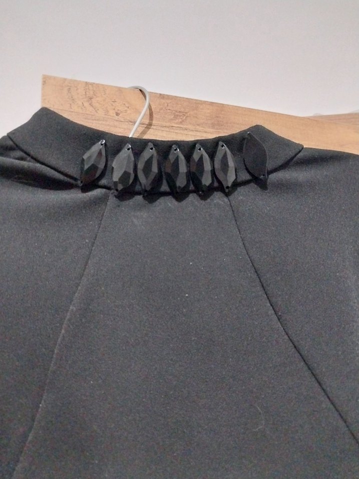 Yüksek Yakalı Siyah Salaş Midi Elbise - Görsel 5