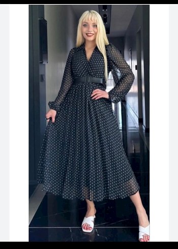 Puantiyeli Siyah V Yaka Uzun Elbise - Görsel 2