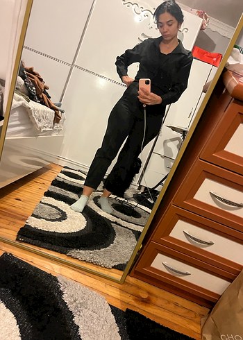 Düğmeli Siyah V Yaka Kadın Gömlek - Görsel 3