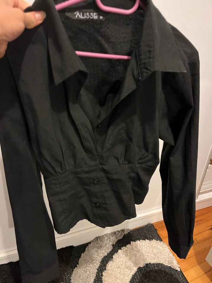 Düğmeli Siyah V Yaka Kadın Gömlek - Görsel 2