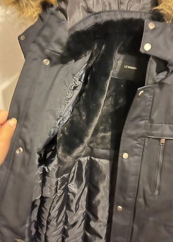 Lacivert kapşonlu mont - Görsel 2