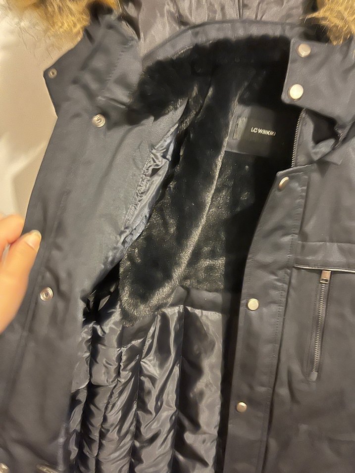 Lacivert kapşonlu mont - Görsel 2