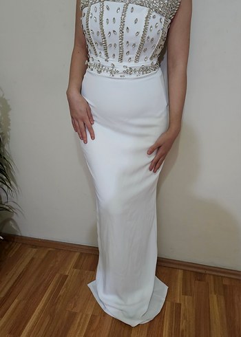 Boncuk Detaylı Beyaz Uzun Abiye Elbise - Görsel 3