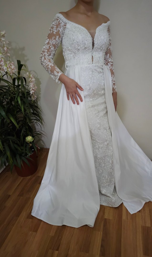 Uzun Kollu Straplez A Kesim Beyaz Gelinlik - Görsel 3