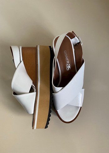 Beyaz Platform Sandalet  Kalın Tabanlı Cross Bantlı - Görsel 3