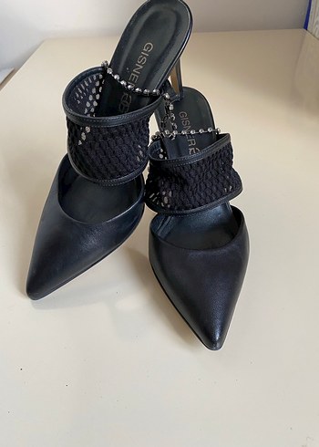 Kemerli Siyah Deri Stiletto Topuklu Ayakkabı - Görsel 3