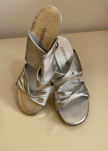 GISNER MARKA gümüş topuklu terlik - Görsel 2