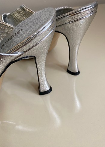 GISNER MARKA gümüş topuklu terlik - Görsel 7