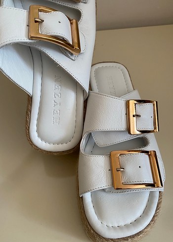 HEYZEN ORİJİNAL DERİ Beyaz Toka Detaylı Kadın Terlik - Görsel 6