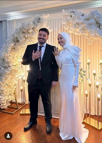 Uzun Beyaz Tesettür Düğün Elbisesi - Görsel 2