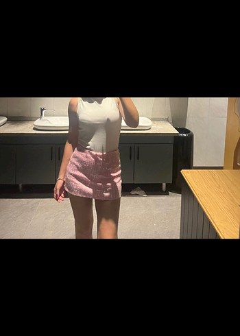 Bershka Pembe Dantel Detaylı Mini Etek