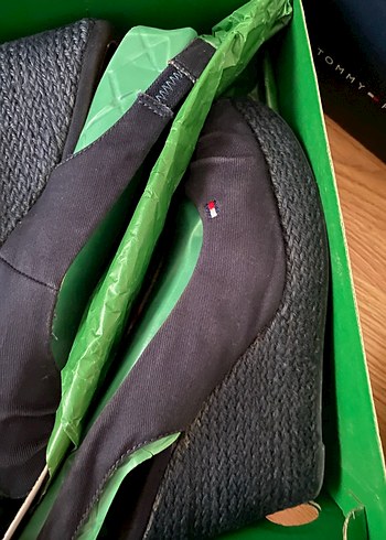 Tommy Hilfiger Tommy Hilfiger Mavi Dolgu Topuklu Kadın Ayakkabı