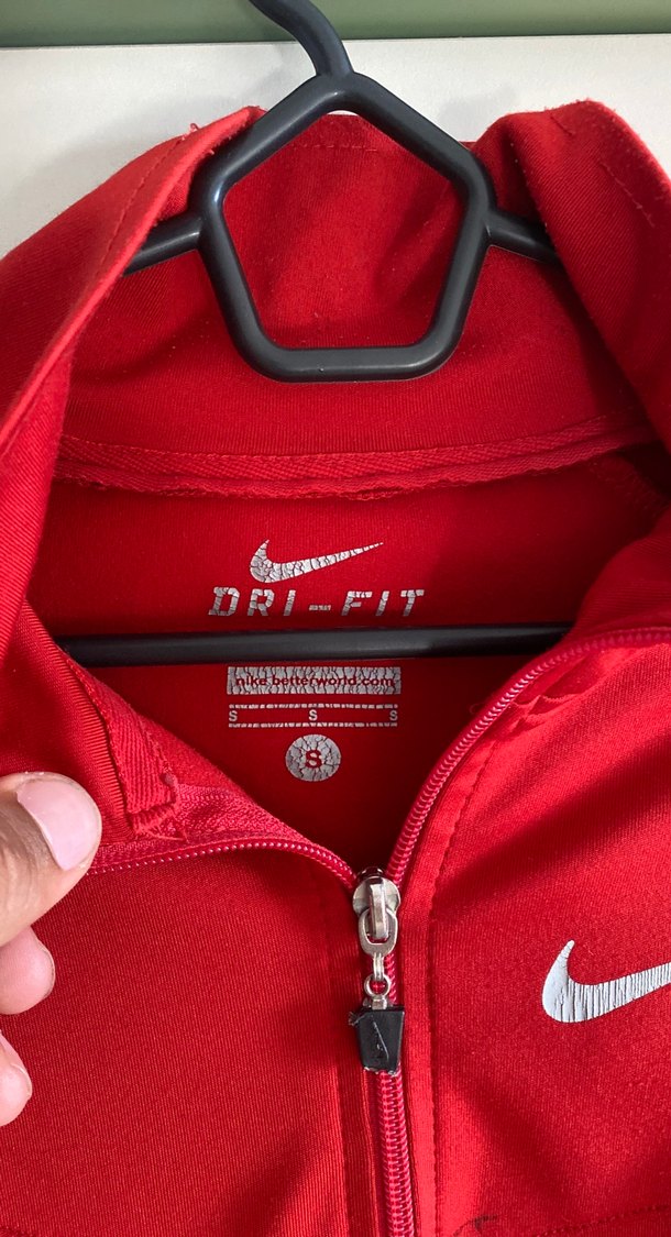 Orijinal Nike Kırmızı Fermuarlı unisex Spor Ceket s beden - Görsel 3