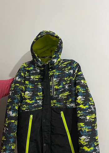 LC Waikiki Erkek Çocuk Kamuflaj Desenli Fermuarlı Mont