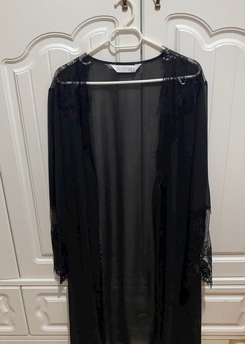 Uzun Siyah Nakışlı Gotik Kadın Sabahlık - Görsel 5