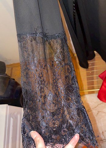 Uzun Siyah Nakışlı Gotik Kadın Sabahlık - Görsel 3