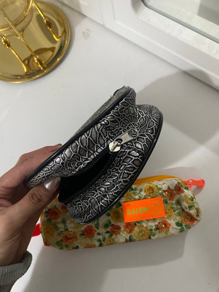 Çok Renkli Yılan Desenli Deri Makyaj Çantası - Görsel 2