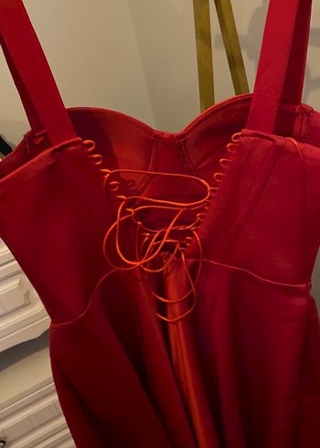 Parlak Kırmızı saten Midi Elbise - Görsel 8