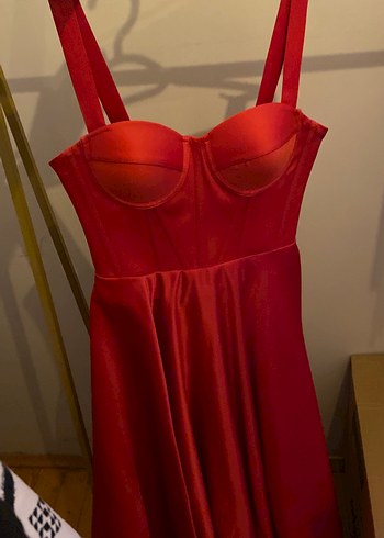 Parlak Kırmızı saten Midi Elbise - Görsel 3