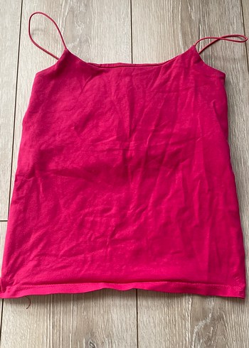 Pembe Askılı Kadın Atlet