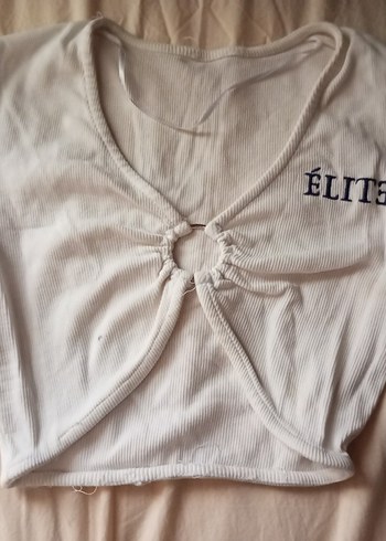 Beyaz V Yaka Nakışlı Crop Top