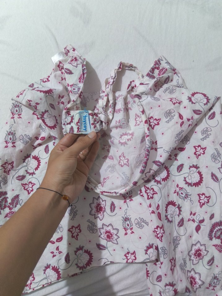 Pembe Baskılı Emzirme önlüğü - Görsel 2