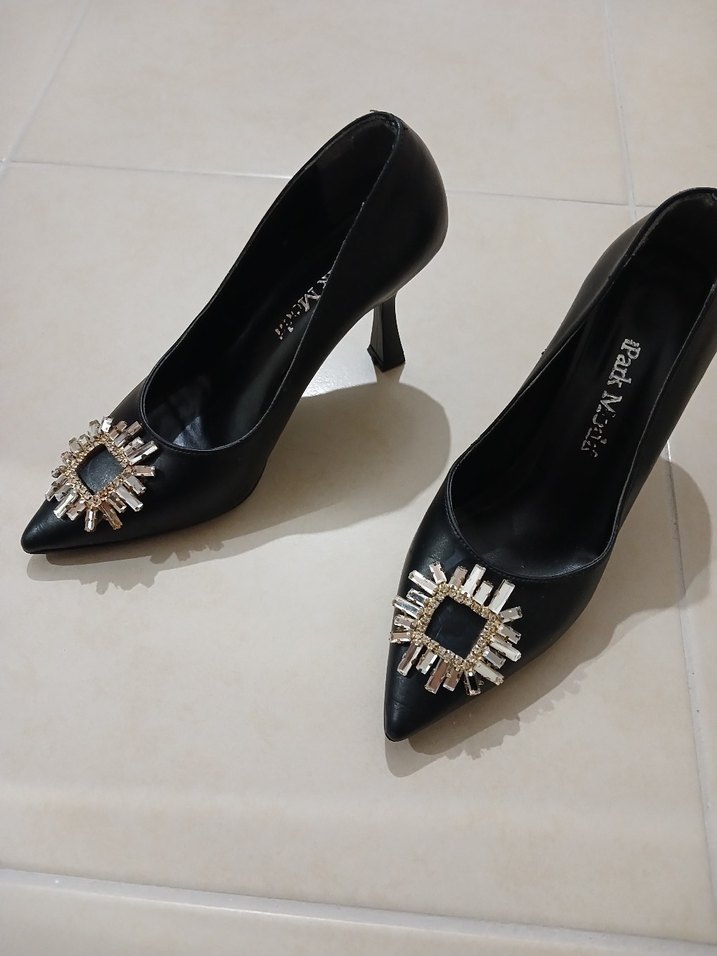 Siyah Stiletto Tokalı Kadın Topuklu Ayakkabı - Görsel 5