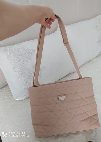 Prada Bej Kadın Fermuarlı Sokak Stili Çanta