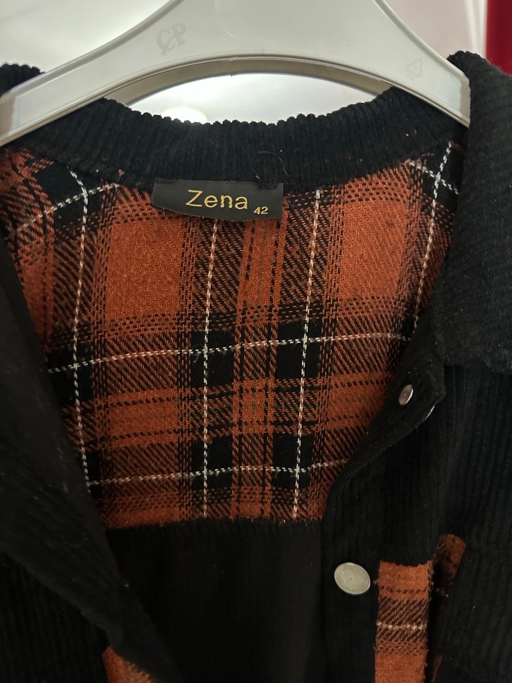 Düğmeli Kareli Kahverengi Kadın Gömlek - Görsel 2