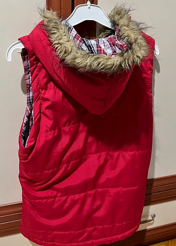 Kırmızı Kürklü Kadın Hafif Şişme Yelek - Görsel 5