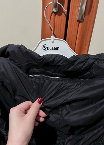 Siyah Kürklü Kadın Kışlık Mont - Görsel 8