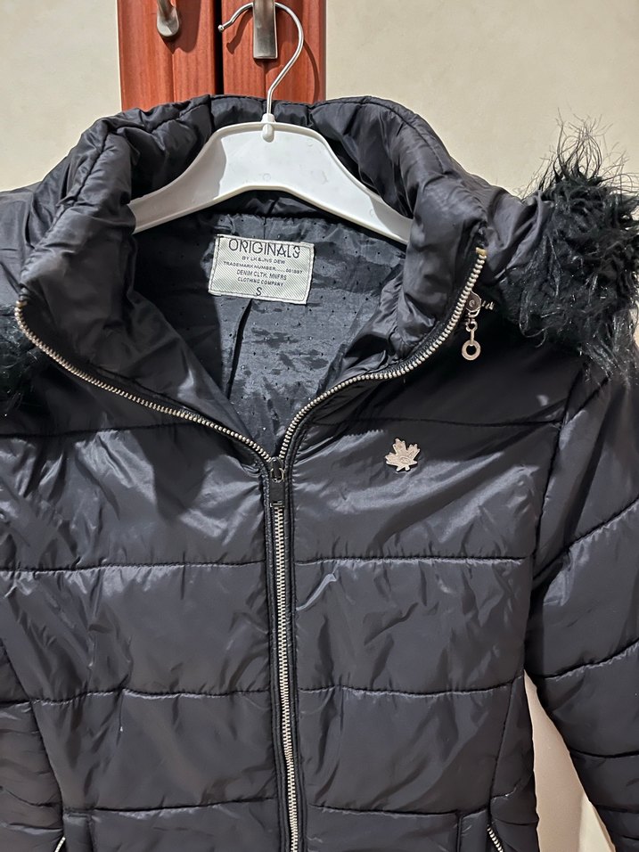 Siyah Kürklü Kadın Kışlık Mont - Görsel 5