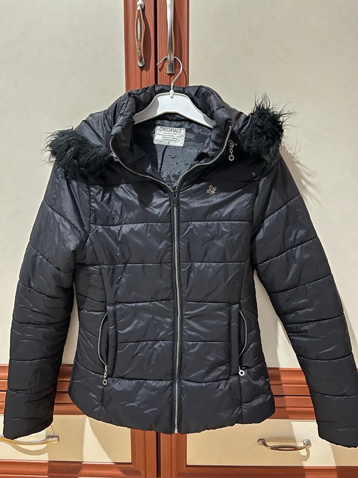 Siyah Kürklü Kadın Kışlık Mont - Görsel 4