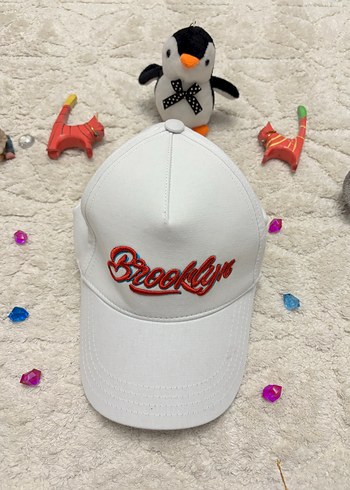 Koton Beyaz Brooklyn Nakışlı Pamuklu Kep Şapka - Görsel 3