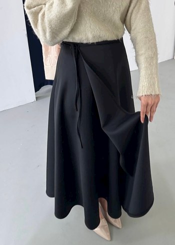 Bol Kesim Uzun Siyah Kadın Etek - Görsel 2