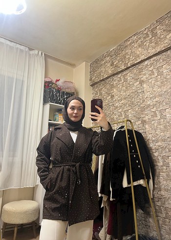 Taşlı ve kemerli acıkahve ceket - Görsel 4