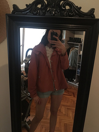 Pembe Yağmurluk 