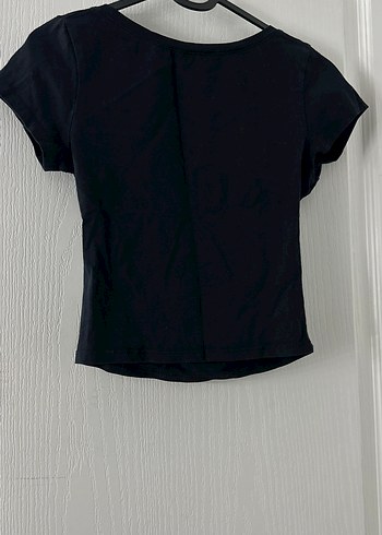 Kadın Siyah Kısa Kollu Sırt Dekolteli Crop Top - Görsel 2