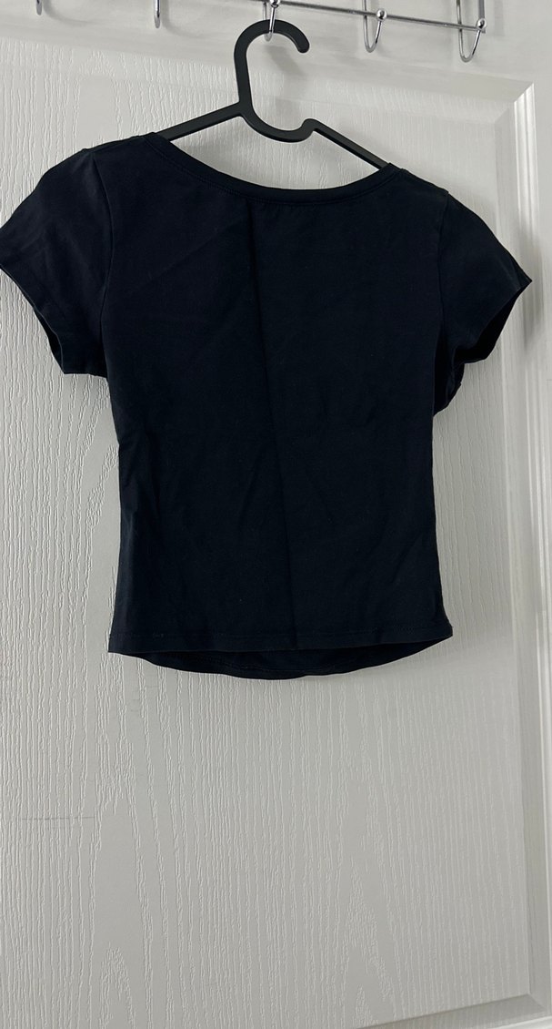 Kadın Siyah Kısa Kollu Sırt Dekolteli Crop Top - Görsel 2